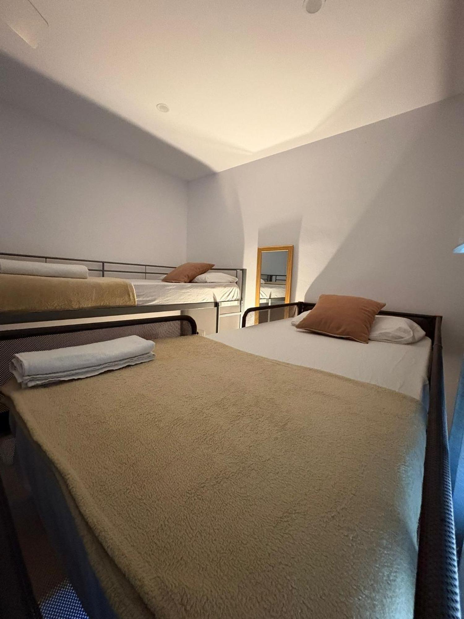 Habitaciones En Barcelona Luaran gambar